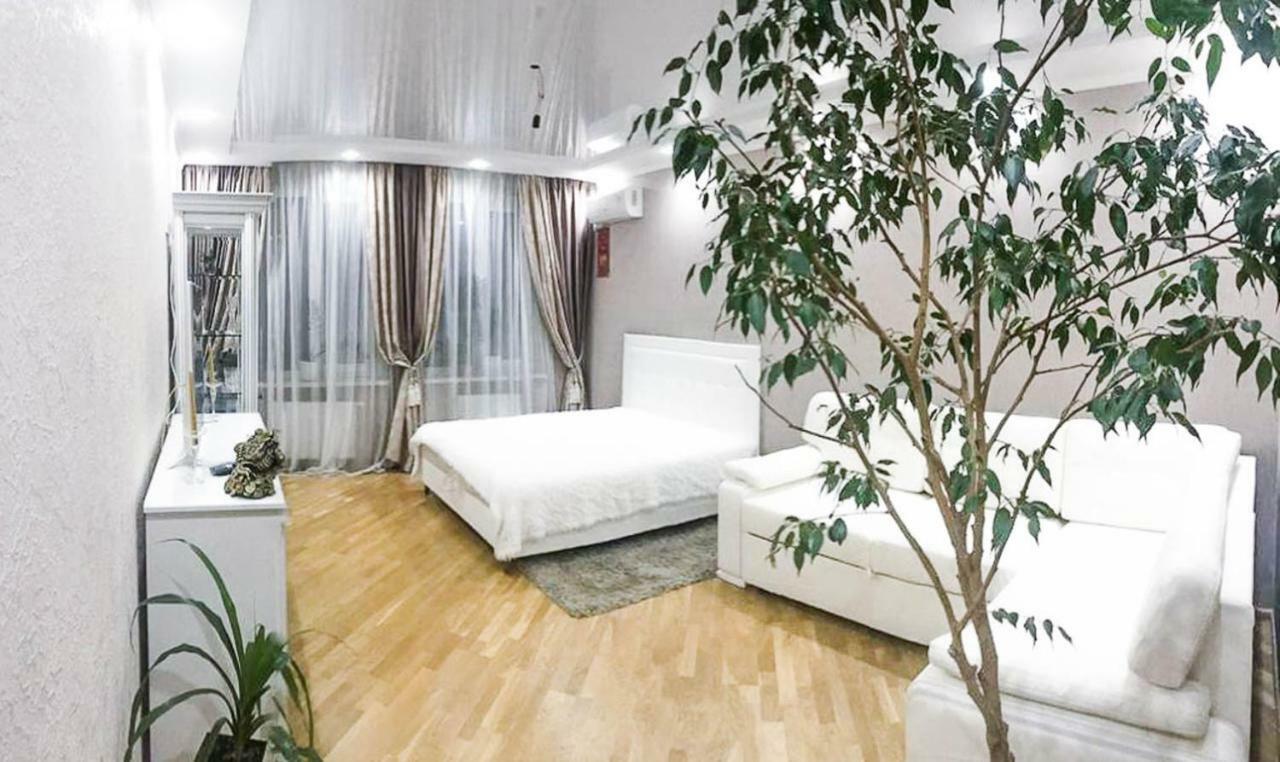 Rent-Kiev Apartment On Luxklavdievskaya Luaran gambar